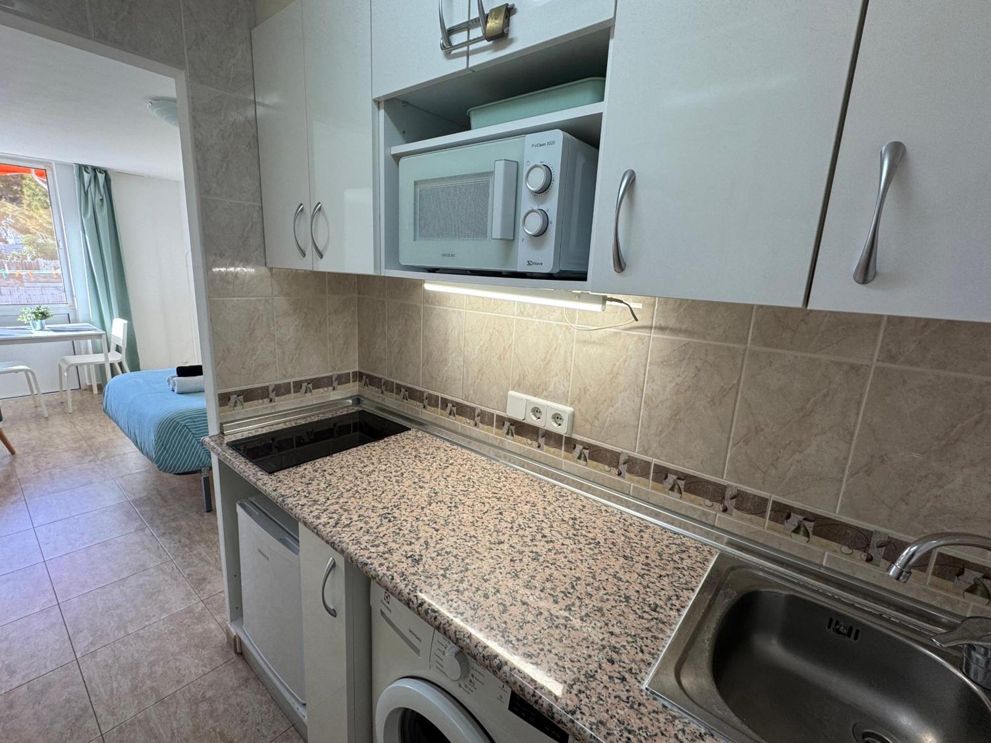 Cozy Studio Near The Beach Sitio de Calahonda ภายนอก รูปภาพ